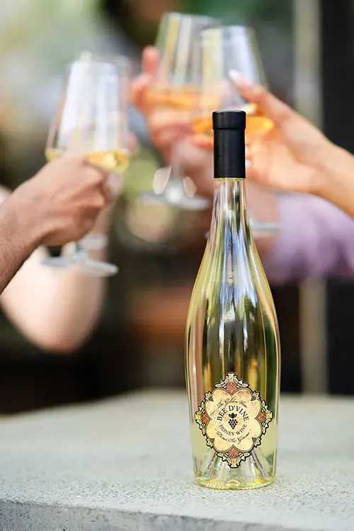 Bee d'Vine Demi Sec Geteme (Semi-Sweet) Honey Wine served at the table